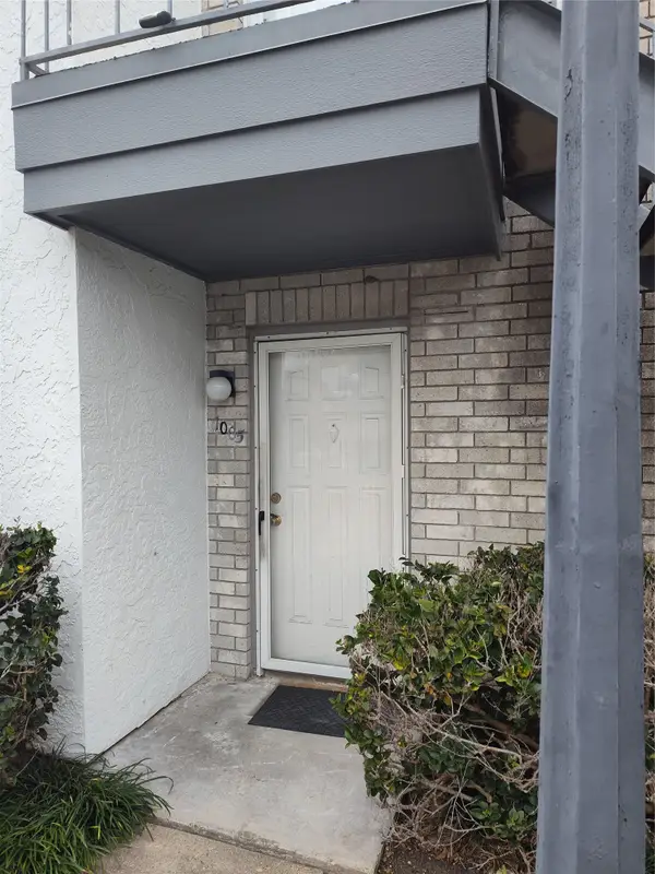 8787 Brae Acres Road #1005, Houston, TX 77074