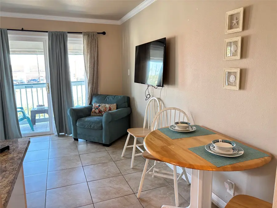 6102 Seawall Boulevard #145, Galveston, TX 77551 - Image #3