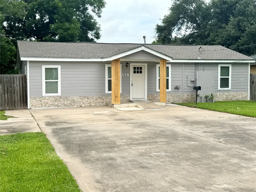 514 Mckee Street, Clute, TX 77531 - #2