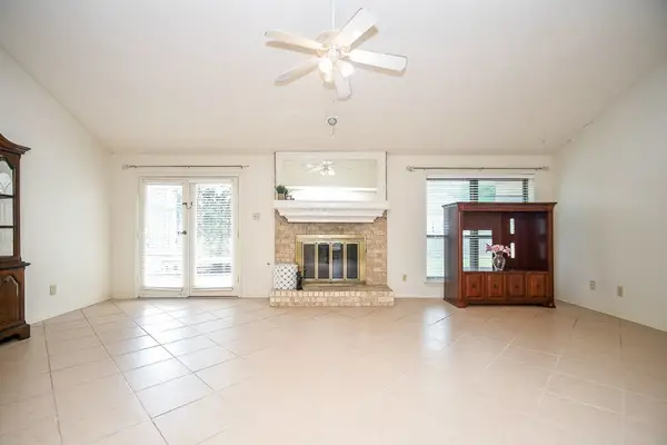 4902 Rainwater Drive, Pasadena, TX 77505