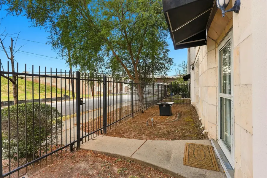 3501 Chenevert Street #3, Houston, TX 77004 - #2