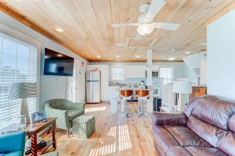 4211 Surf Drive, Galveston, TX 77554 - #2
