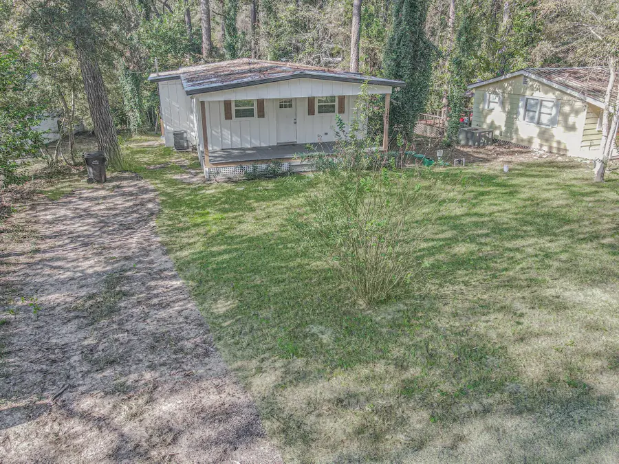 5880 Beech Drive, Montgomery, TX 77317 - Image #2