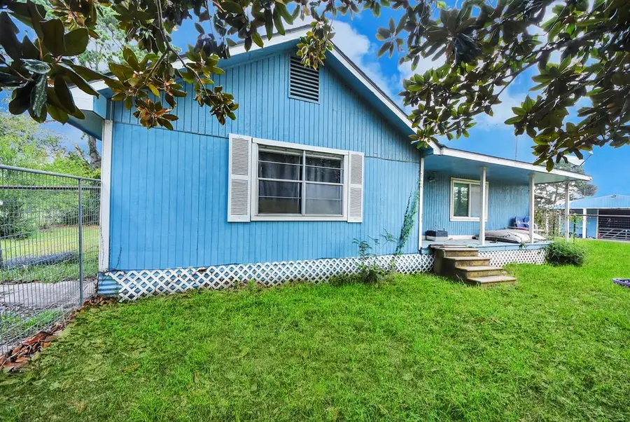 36576 Howell Rd, Hempstead, TX 77445 - #2
