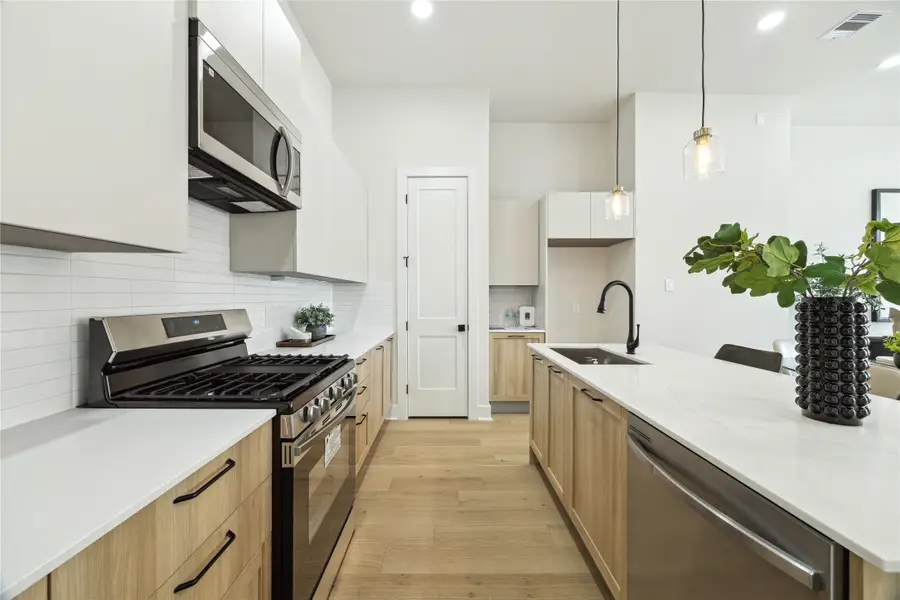 3907 Tulane Street #E, Houston, TX 77018 - #2