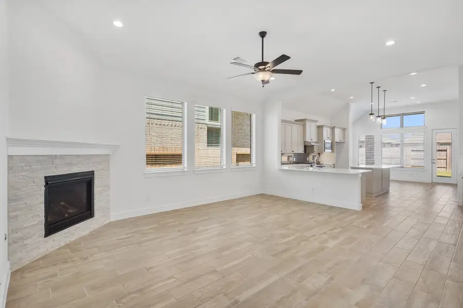 515 Tawny Rim Drive, Willis, TX 77318 - Image #3