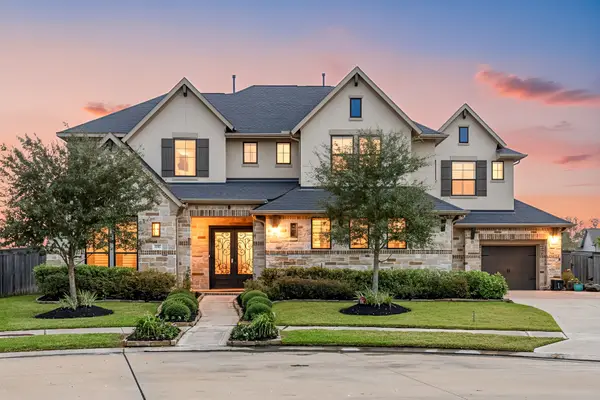 2230 Azure Spring Drive, Missouri City, TX 77459