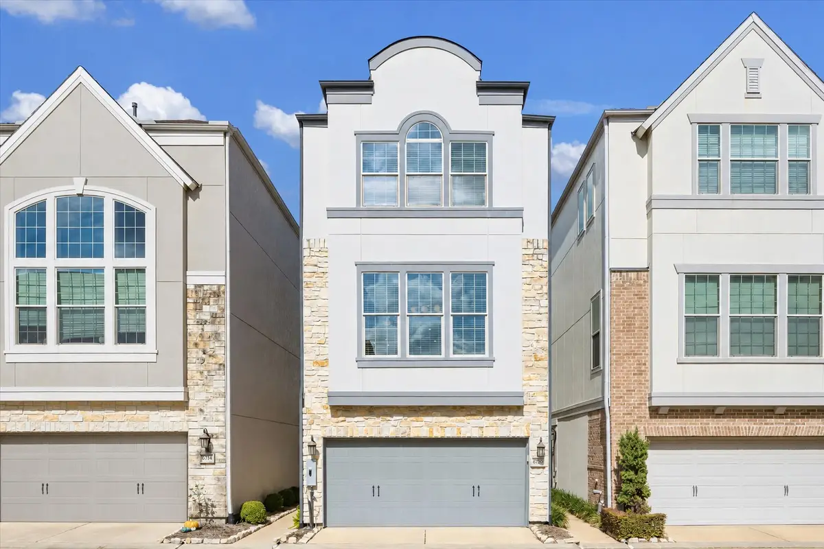 6710 Sussex Manor Street, Houston, TX 77055 - #1