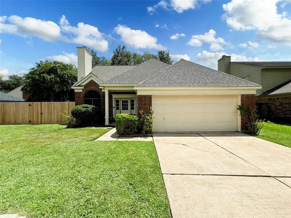 5202 Spring Circle Drive, Pearland, TX 77584 - Image #1