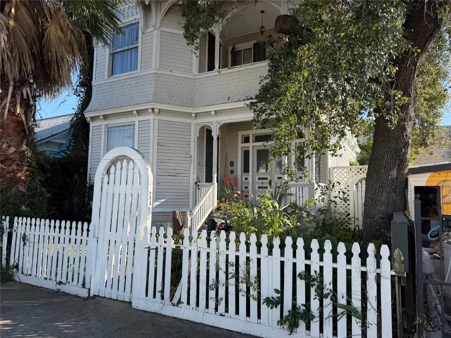 2223 Avenue K, Galveston, TX 77550 - Image #3