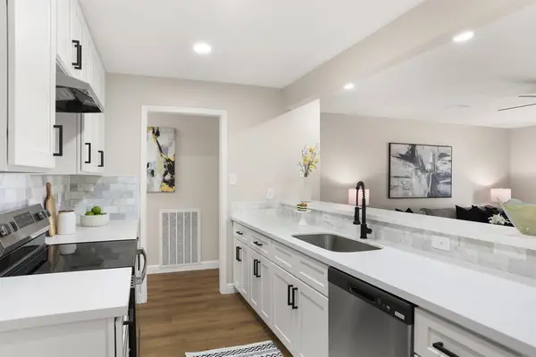 9002 San Jose Avenue, Texas City, TX 77591