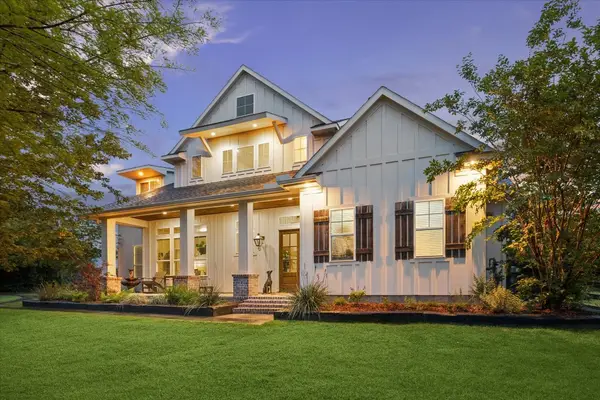 1815 Charter Street, Columbus, TX 78934