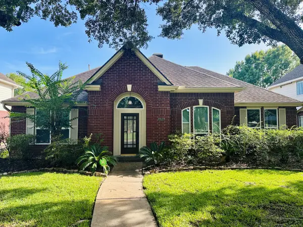 19523 Indian Hawthorn Drive, Houston, TX 77094