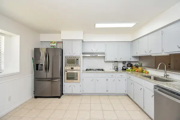 6002 De Milo Drive, Houston, TX 77092