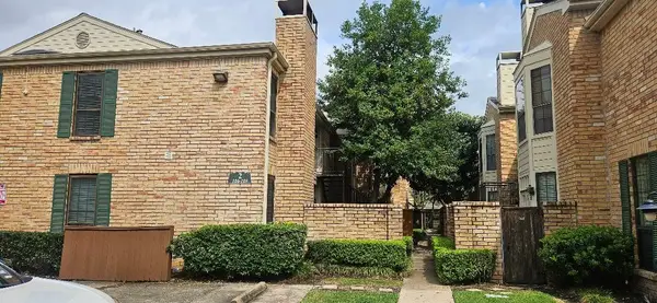 4000 Purdue Street #107, Houston, TX 77005