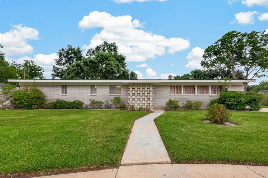 10811 Mcclearen Drive, Houston, TX 77096 - #2