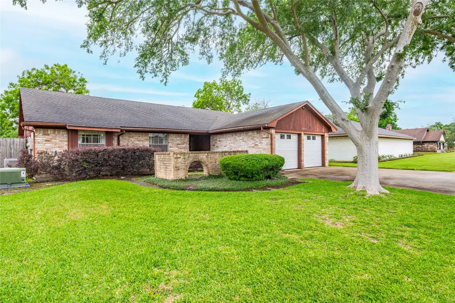 10223 Kirkglen Drive, Houston, TX 77089 - #2