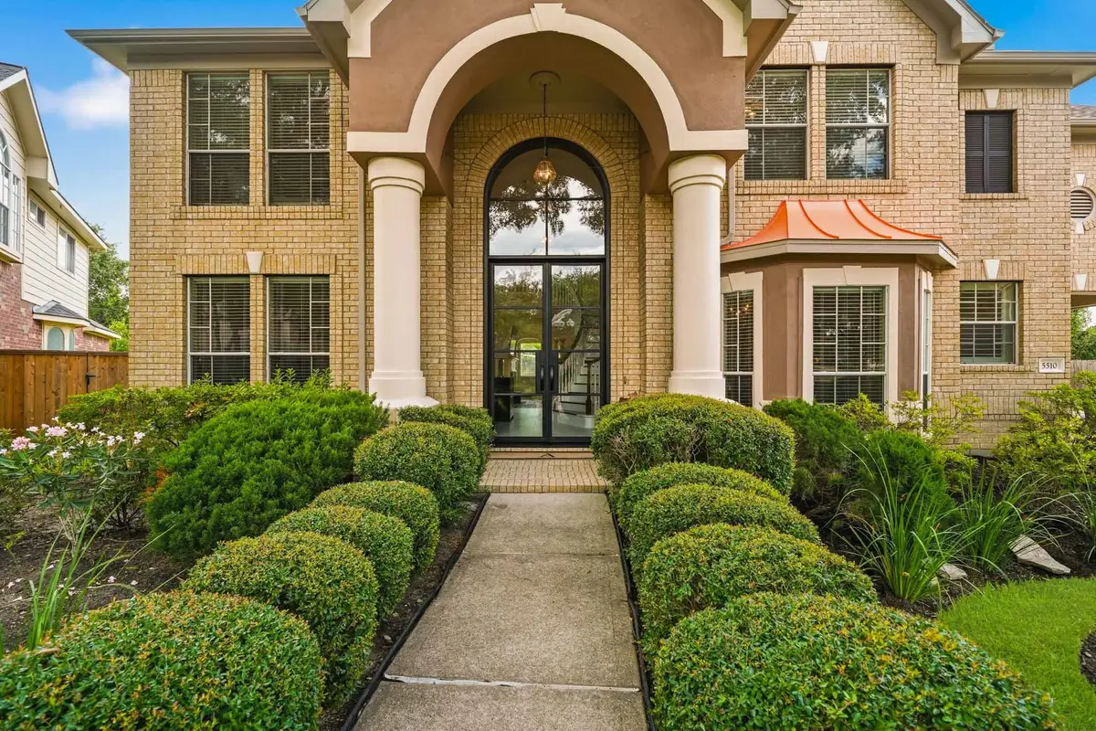 5510 Deerbourne Chase Drive, Sugar Land, TX 77479 - #1