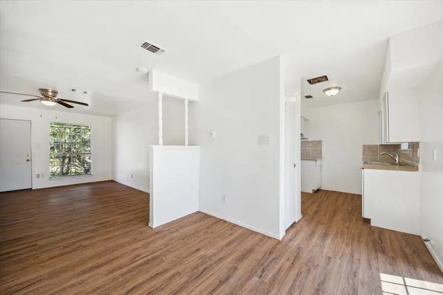 3135 Trail Lake Drive, Houston, TX 77045 - Image #3