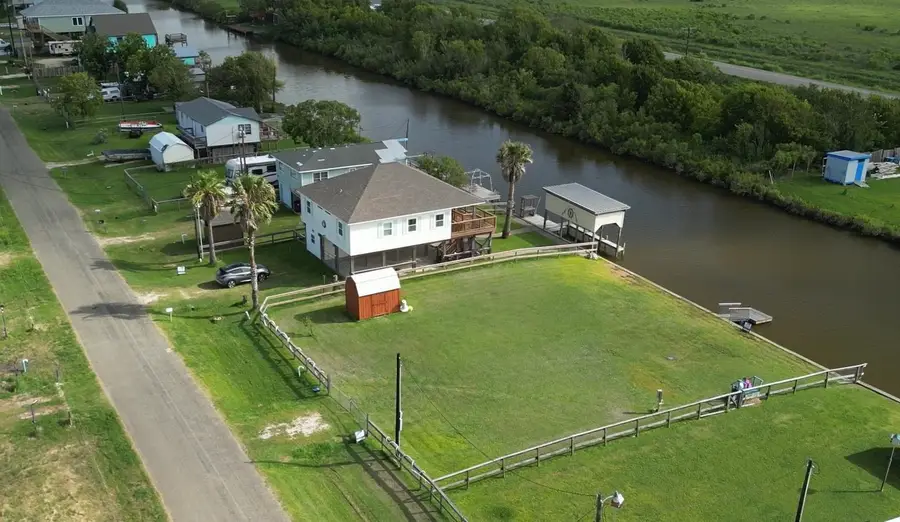 188-189 County Road 299 Heron, Sargent, TX 77414 - #3