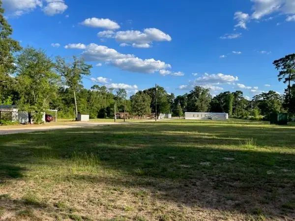 19637 W Fm 1097 Road, Montgomery, TX 77356