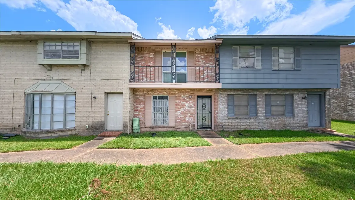 6971 Chasewood Drive, Stafford Missouri City, TX 77489 - #1