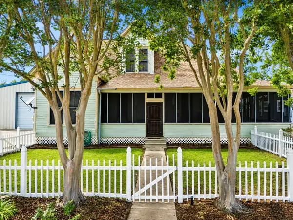 260 Fisher Street, Matagorda, TX 77414