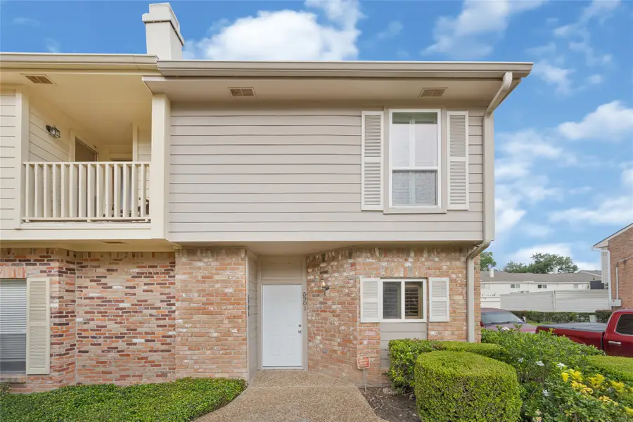 5901 Woodway Place Ct, Houston, TX 77057 - #2