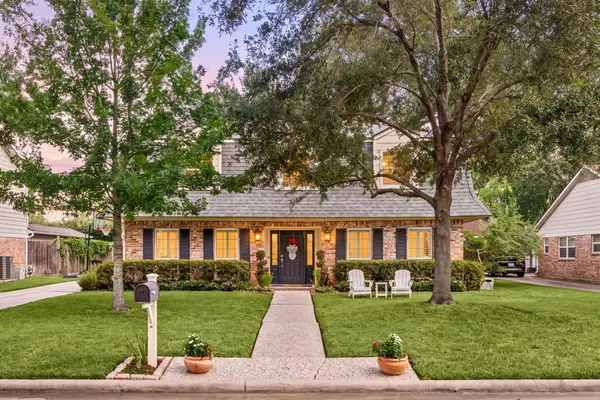 10822 Piping Rock Lane, Houston, TX 77042