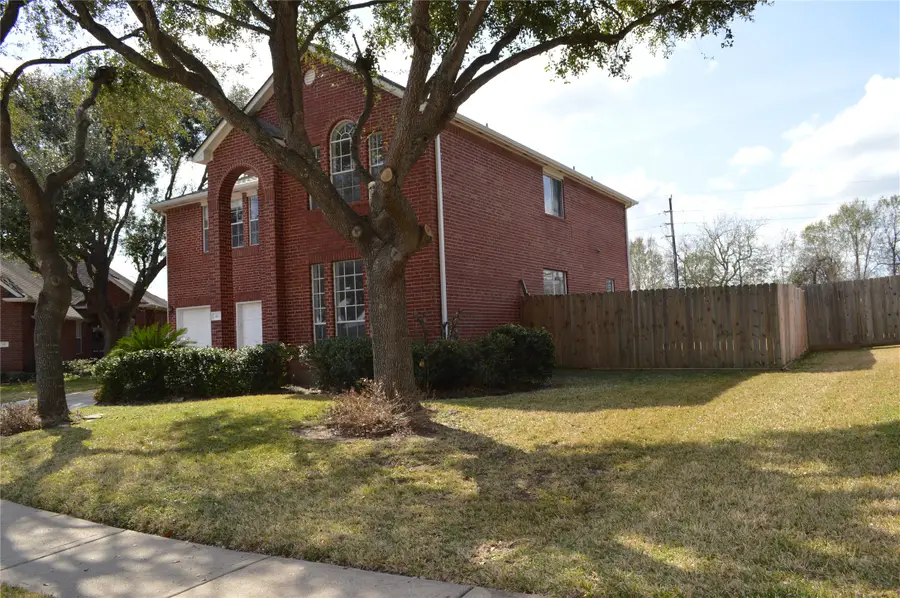 410 Annes Way, Stafford, TX 77477 - #2