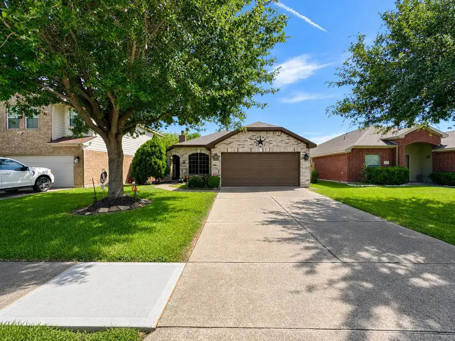 7031 Musclewood Road, Baytown, TX 77521 - #2
