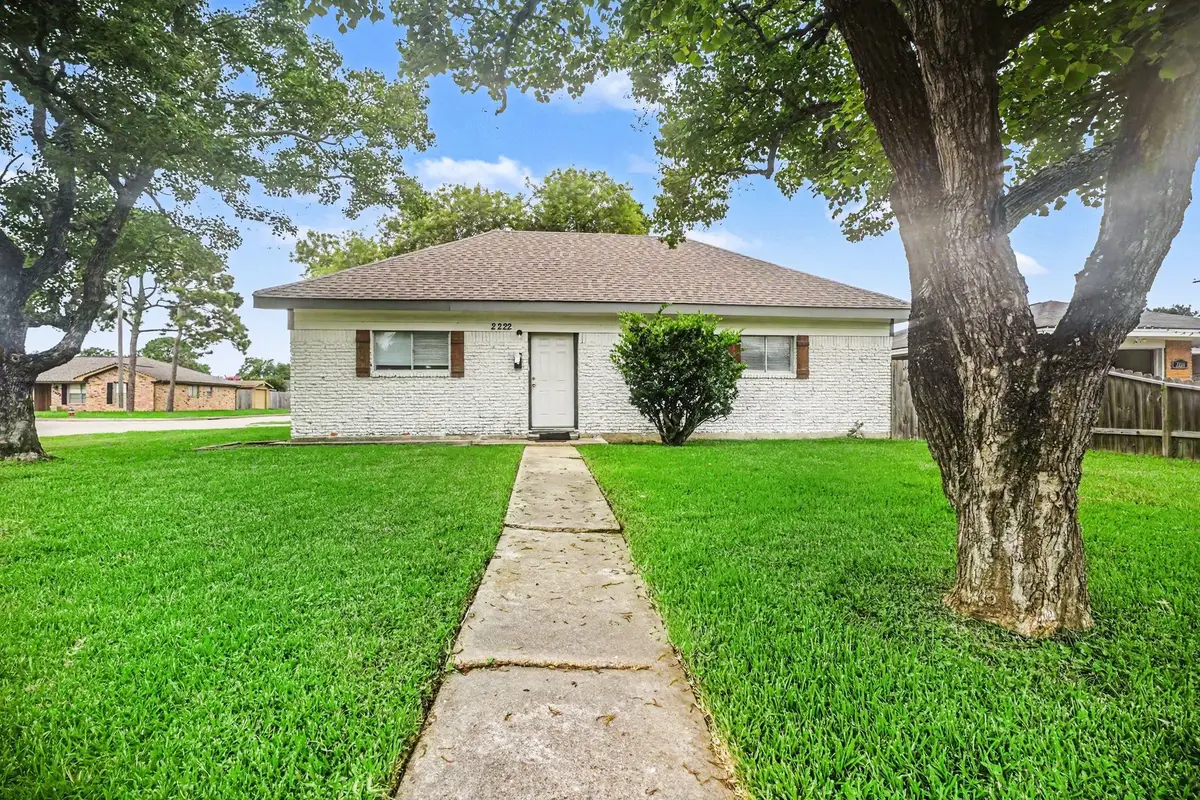 2222 20th Avenue N, Texas City, TX 77590 - #1