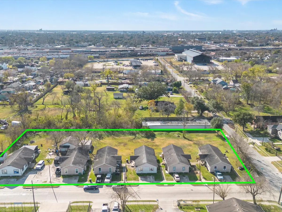 6002 Collingsworth Street, Houston, TX 77026 - Image #1
