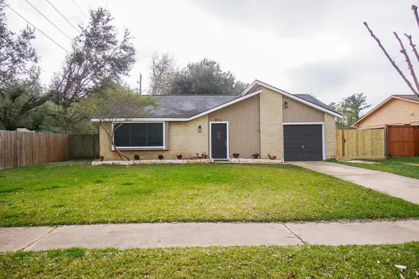 2711 Pheasant Creek Drive, Sugar Land, TX 77498