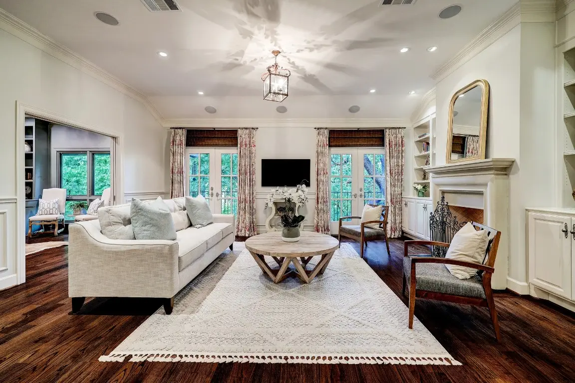 6599 Bayou Glen Road, Houston, TX 77057 - #1