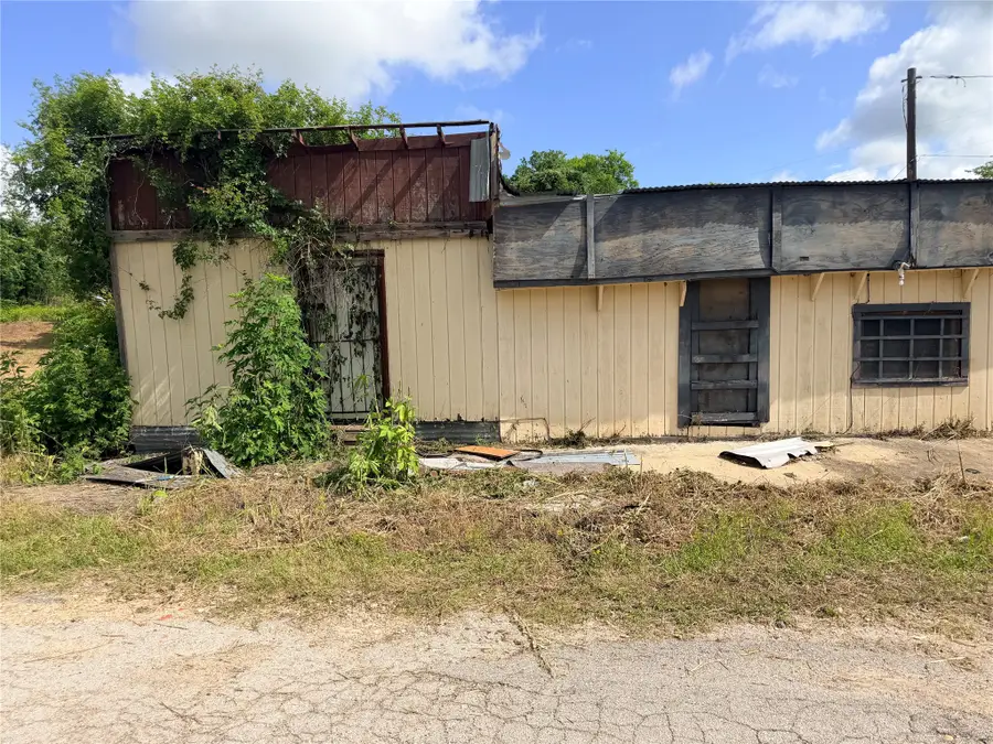 299 County Road 444, Snook, TX 77878 - #3