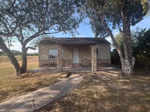1234 Easterling Drive, Alice, TX 78332