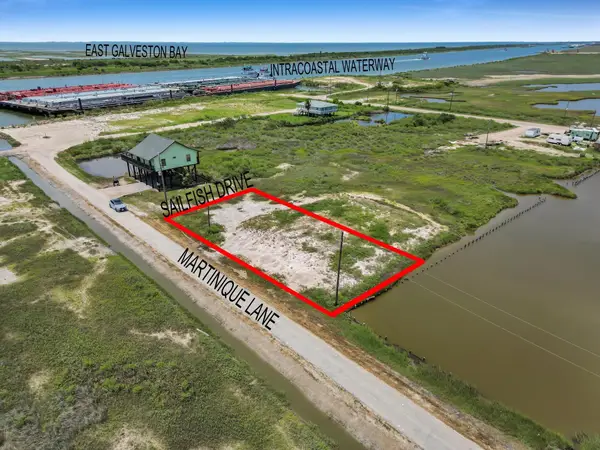3301 Sailfish Drive, Port Bolivar, TX 77650