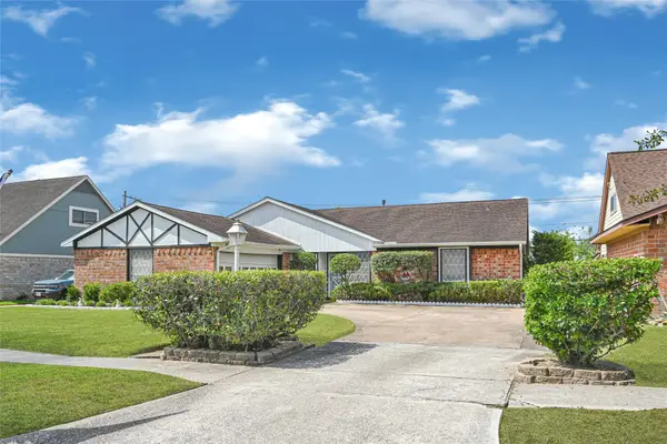 11322 Sagecountry Drive, Houston, TX 77089