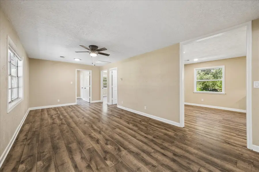184 Hall Drive S, Montgomery, TX 77316 - #2