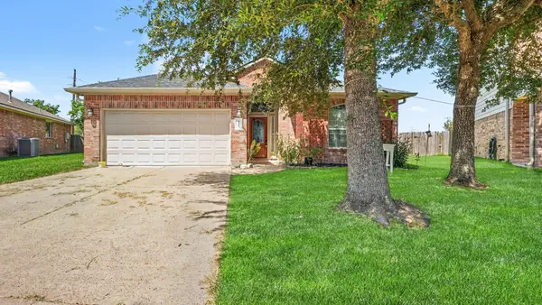 8330 Rusty Blackhaw Lane, Baytown, TX 77523
