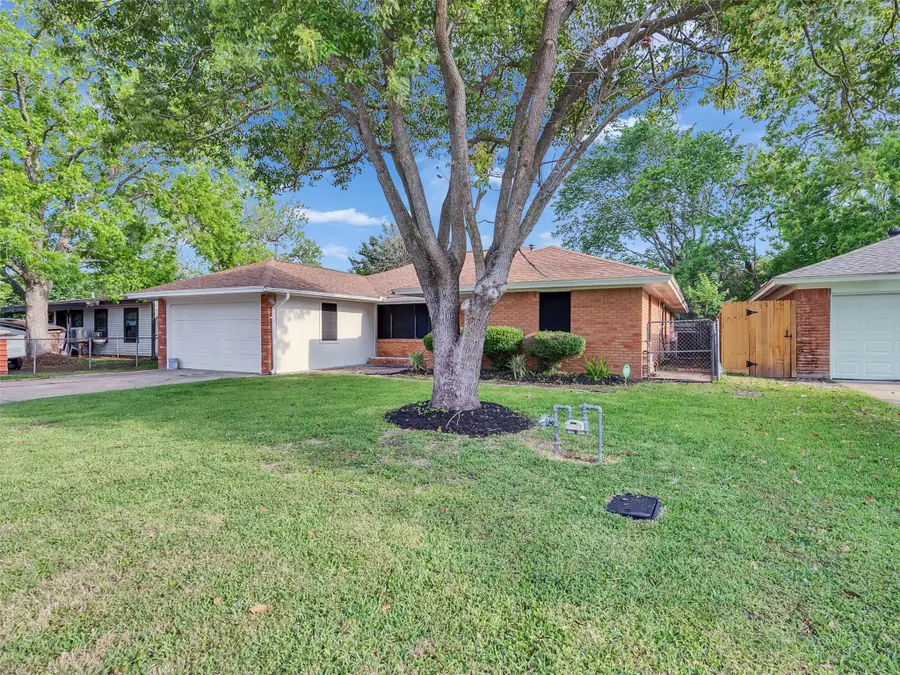 6026 Diamond Court, Texas City, TX 77591 - #2