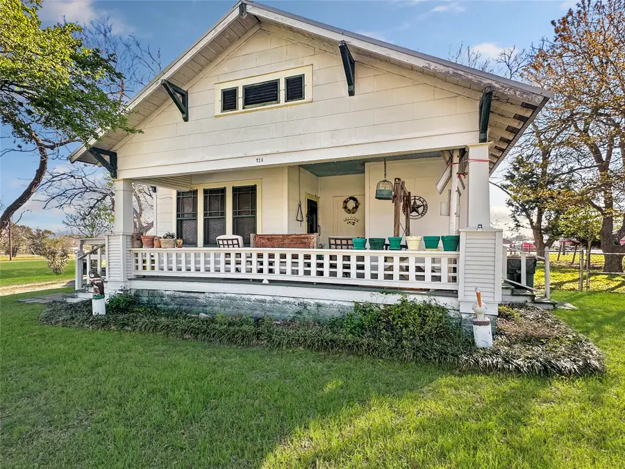 111 S Mill Street, Flatonia, TX 78941 - #2