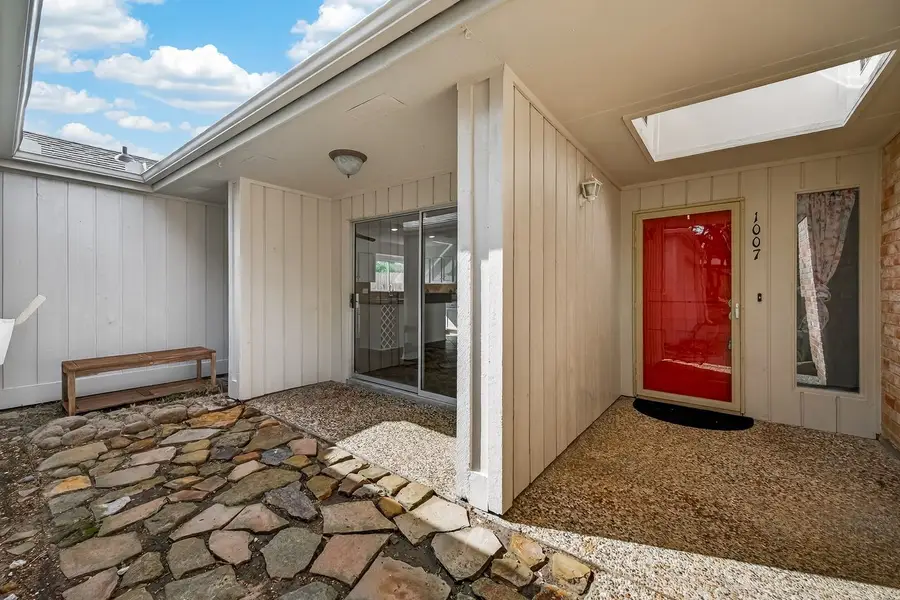 1007 Apache Falls Drive, Katy, TX 77450 - #2