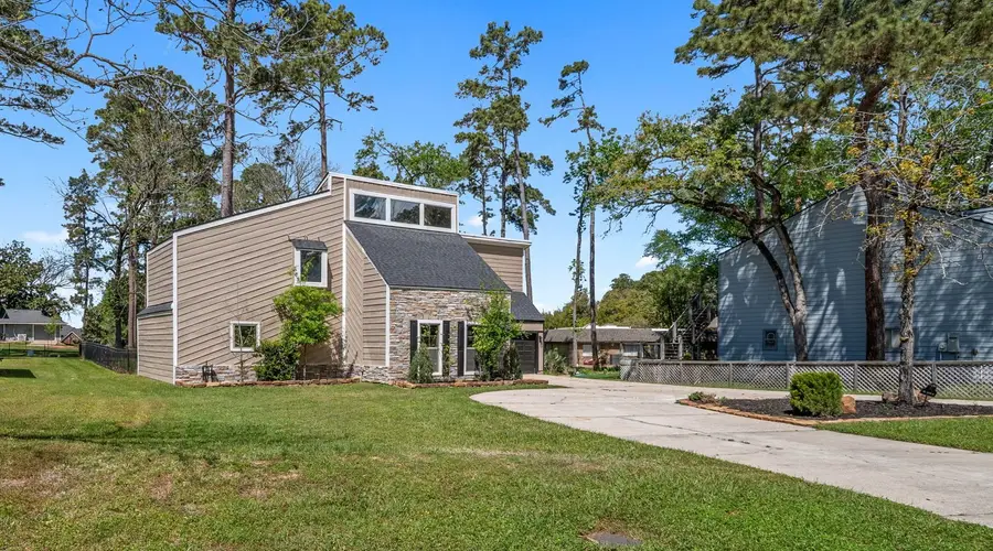 15211 Jamaica Drive, Willis, TX 77318 - #2