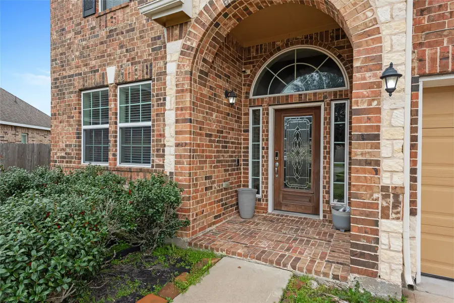 970 Jennifer Street, Alvin, TX 77511 - Image #2