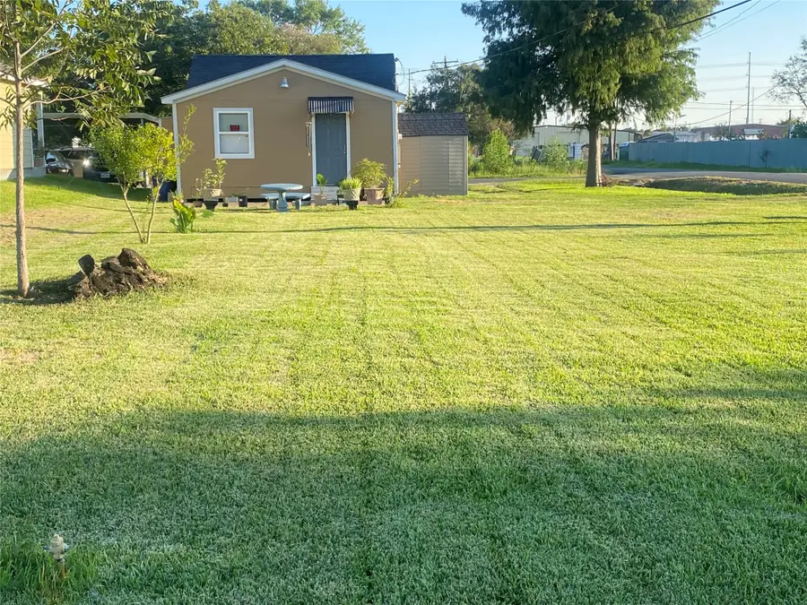 3440 Texas Avenue, Texas City, TX 77590 - #3