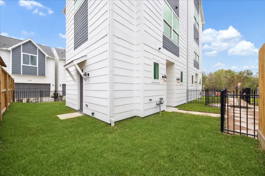 1650 W Tidwell Road, Houston, TX 77091 - Image #2