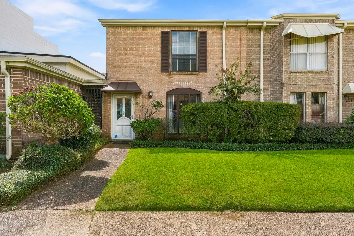 1305 Town Circle #4, Baytown, TX 77520 - #1