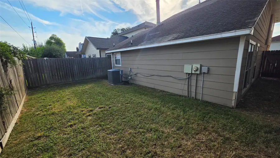 4806 Tracemeadow Drive, Houston, TX 77066 - #2